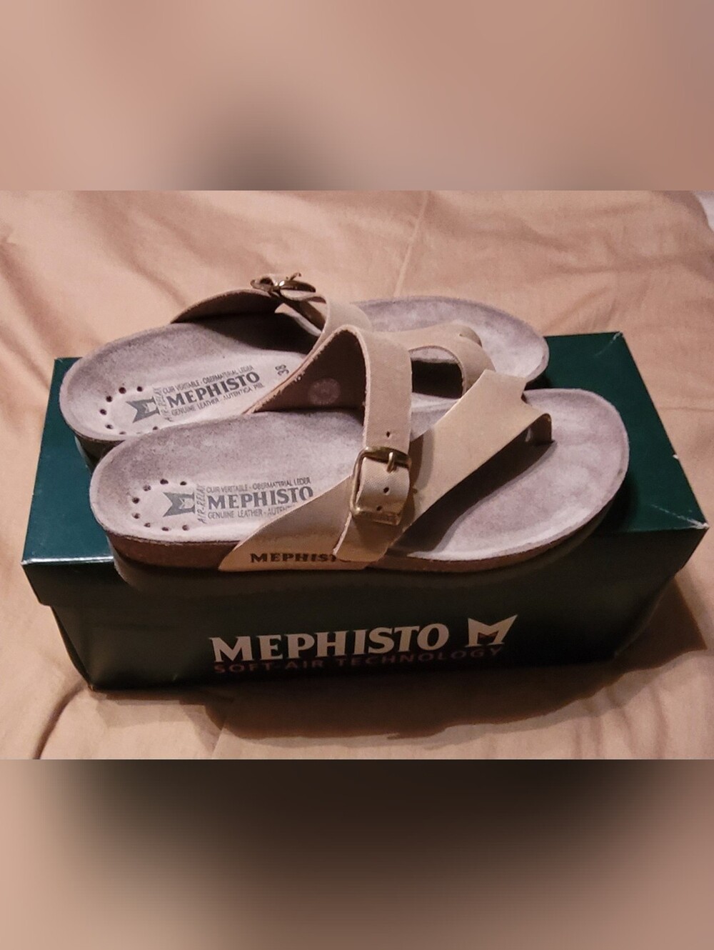 Mephisto Helen Sandals - Picture 3 of 5